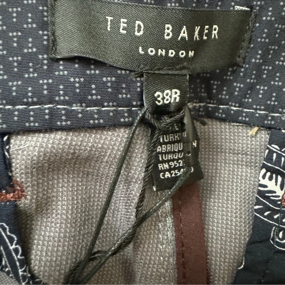 Ted Baker Corto Semi Plain Shorts